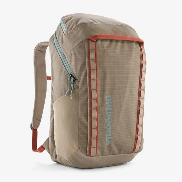 Grab Your Hot Pick Black Hole Pack 32L