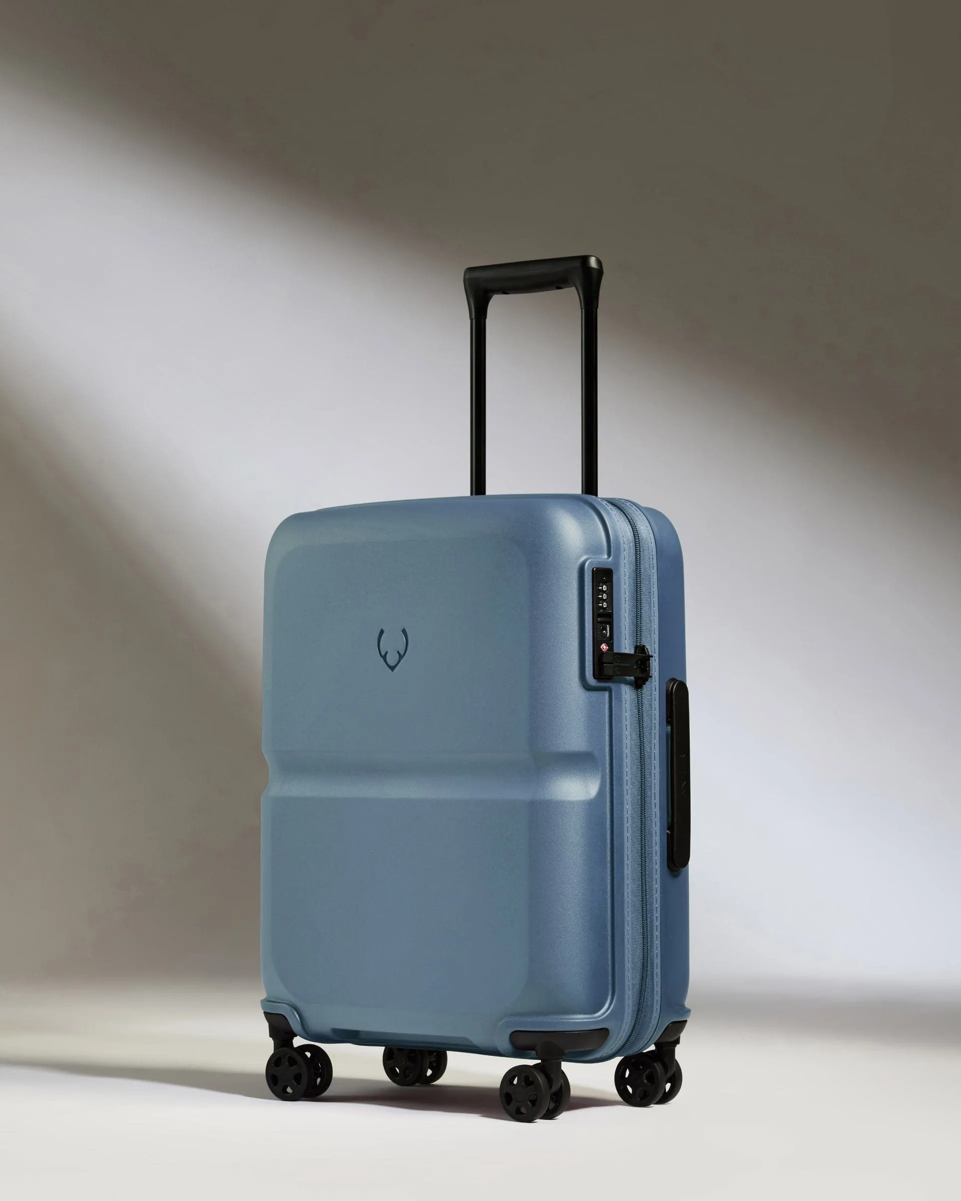 Best Price Online Hot Item Clearance Cabin Suitcase In Cove Blue - Single Stripe