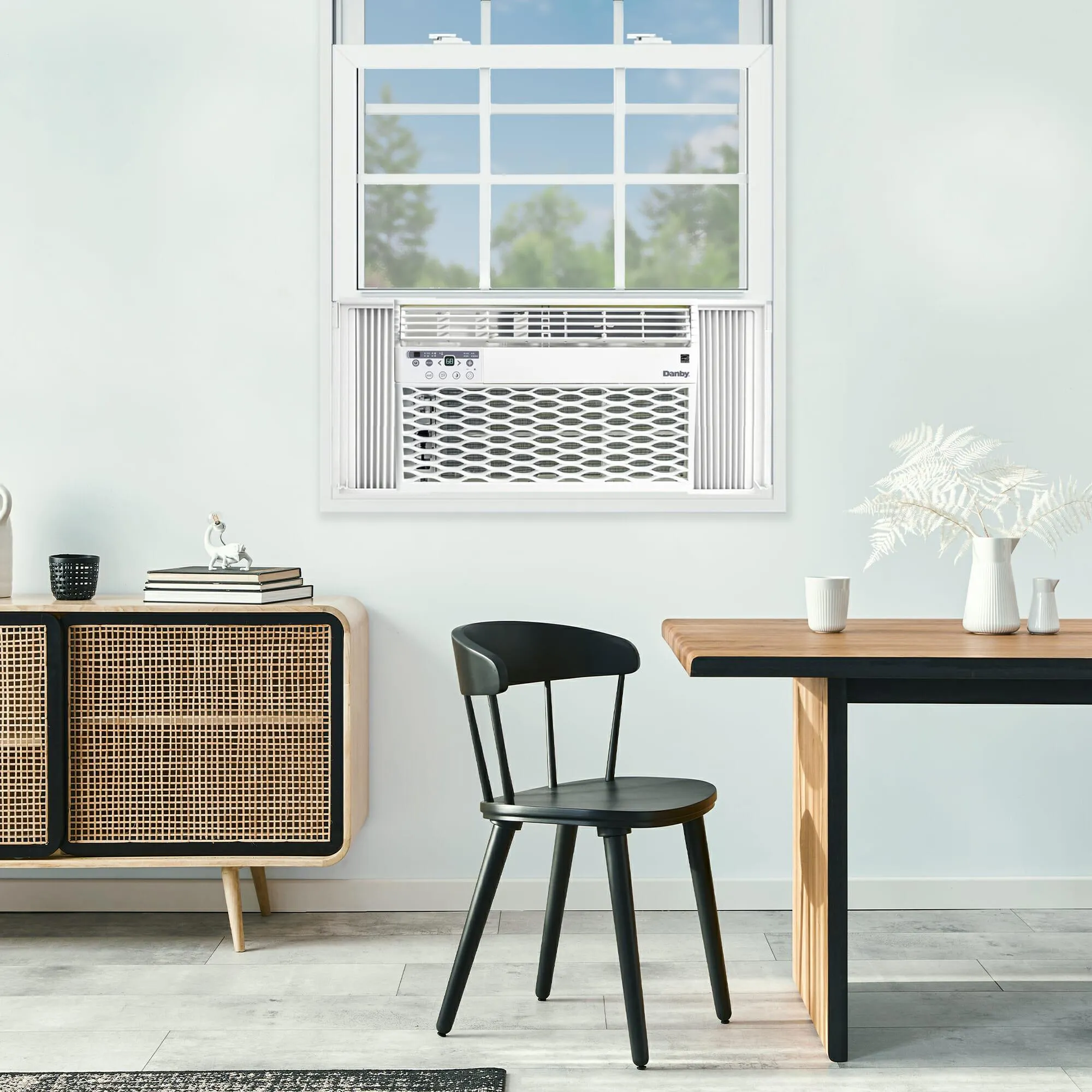 Danby DAC080EB6WDB Danby 8,000 Btu Window Ac In White