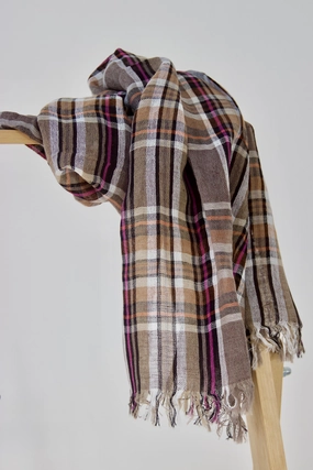 Grab It Before Gone Checked Scarf In Fresh Colour Combination