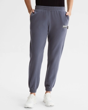 Grab It Now Women'S Heritage Logo Slouchy Lt Bb Jogger Pants - Mid Navy