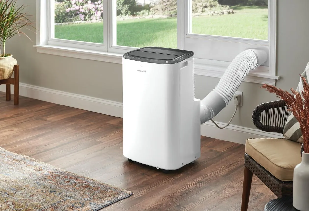 Frigidaire FHPC102AC1 Frigidaire 10,000 Btu 3-In-1 Portable Room Air Conditioner