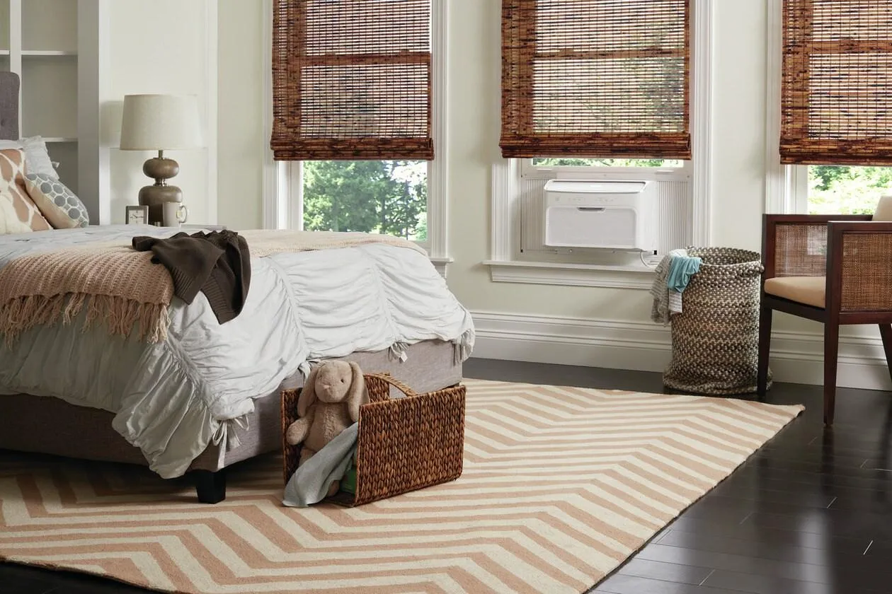 Frigidaire GHWQ103WC1 Frigidaire Gallery 10,000 Btu Inverter Quiet Temp Smart Room Air Conditioner