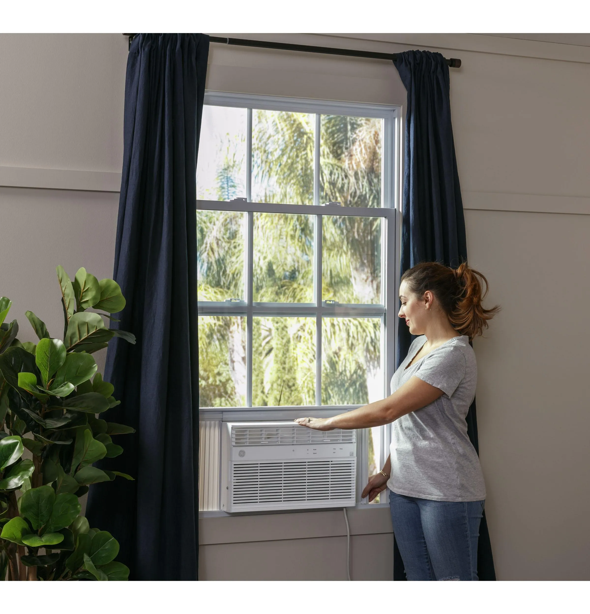 Ge Appliances AHE12DZ Ge? 12,000 Btu Heat/Cool Electronic Window Air Conditioner For Large Rooms Up To 550 Sq. Ft.