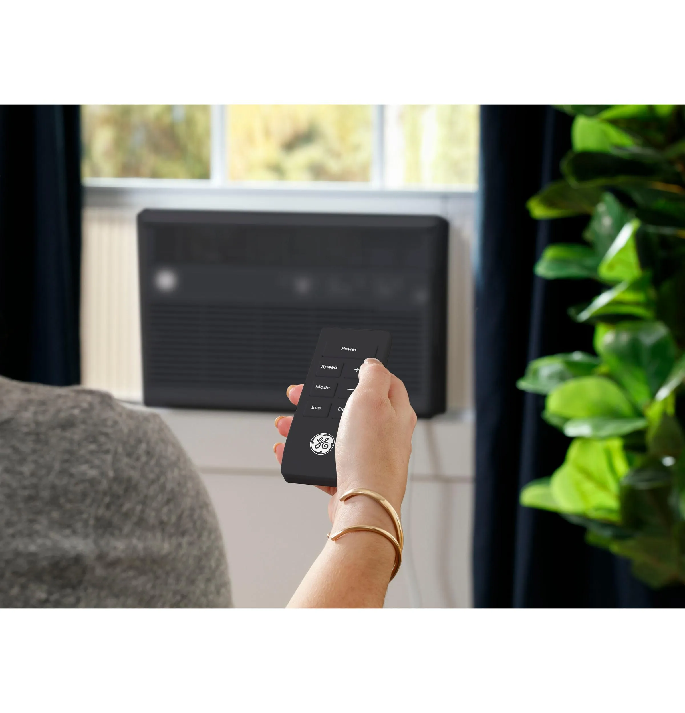 Ge Appliances AHEU08BC Ge? Energy Star? 8,000 Btu Smart Electronic Window Air Conditioner For Medium Rooms Up To 350 Sq. Ft., Black