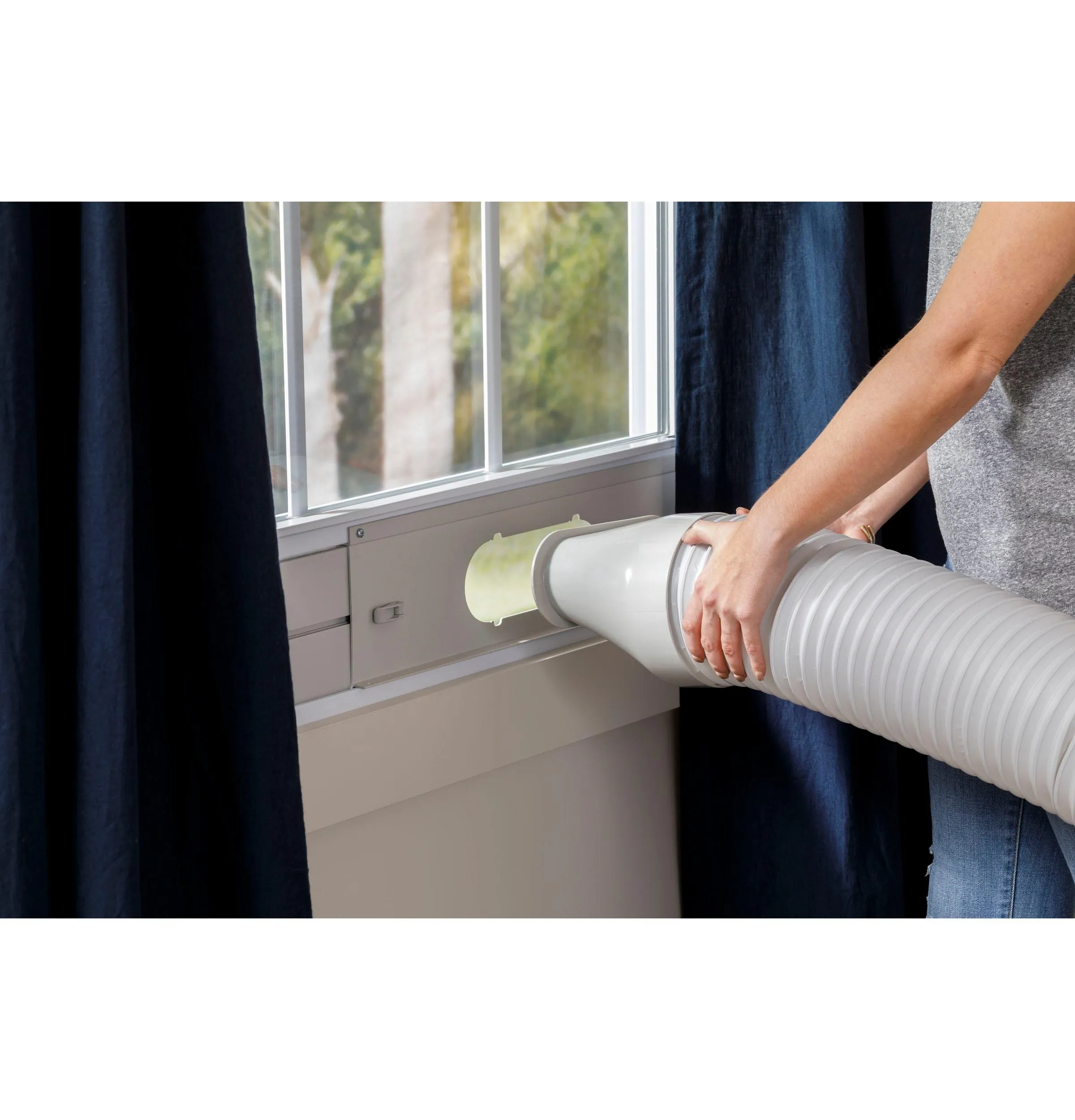Ge Appliances APMS05BWF Ge? 5,000 Btu Doe Portable Air Conditioner For Small Rooms Up To 200 Sq. Ft.