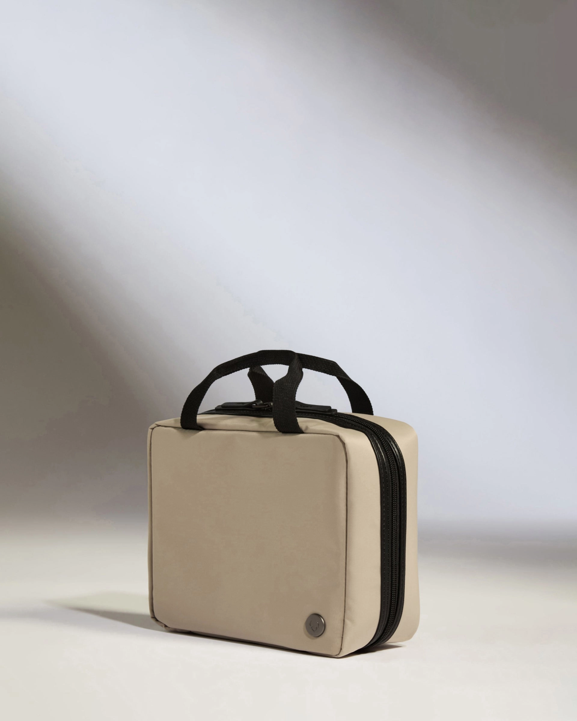 Hanging Toiletry Bag In Taupe - Chelsea Perfect Gift Sale
