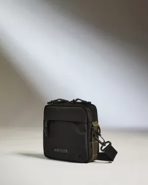 Limited Stock Alert Clearance Blowout Discovery Crossbody Bag In Carbon Black