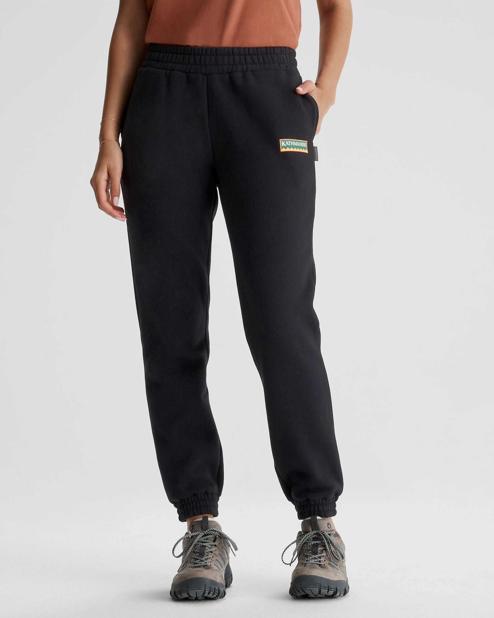 Limited Offer Alert Women'S Logo Slouchy Bb Joggers - Black